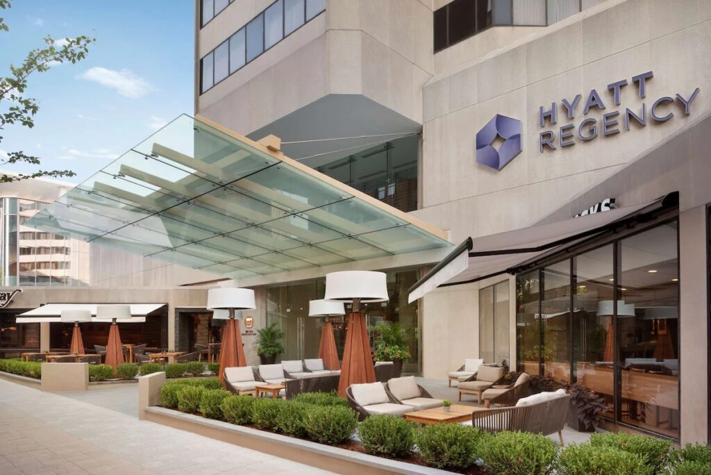 Hyatt Regency Louisville - Image 2