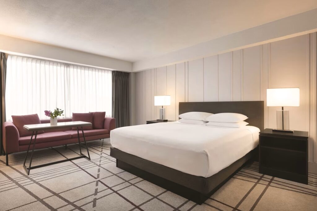 Hyatt Regency Louisville - Image 3