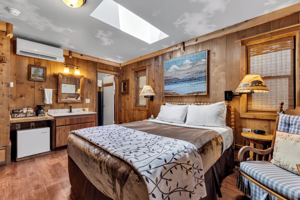 Idyllwild Inn - Image 3