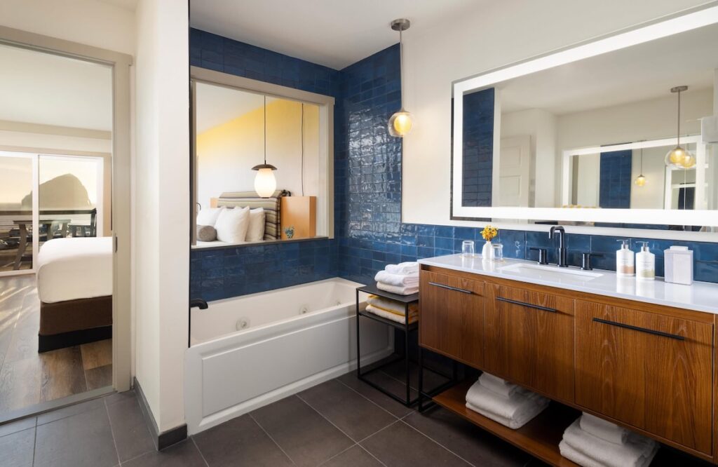 Inn at Cape Kiwanda - Image 1