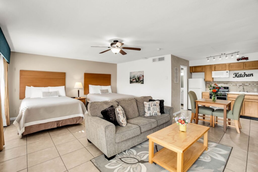Inn at Deep Canyon - Image 3