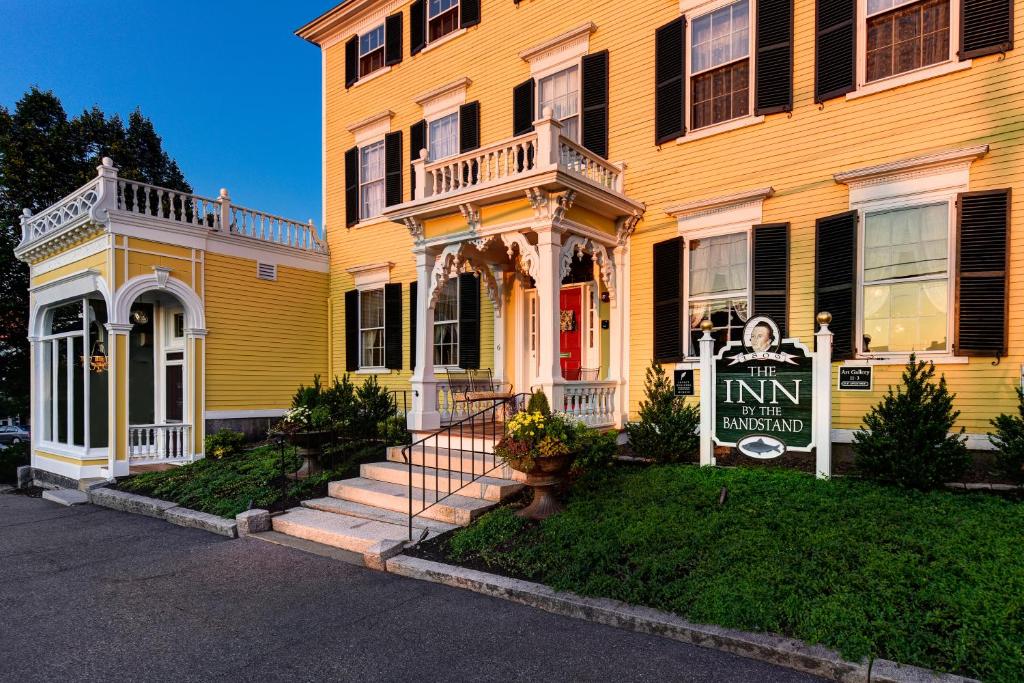 Inn By The Bandstand - Image 2