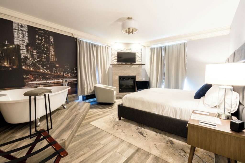 Inn on Broadway - Image 1