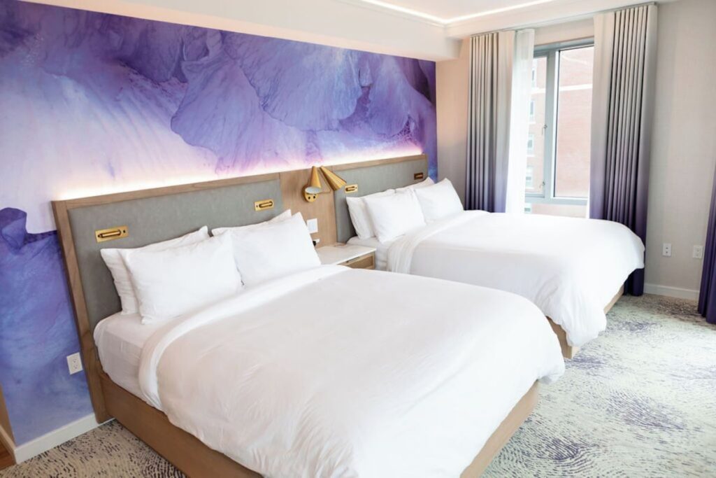 Iris Hotel Boston - Image 4