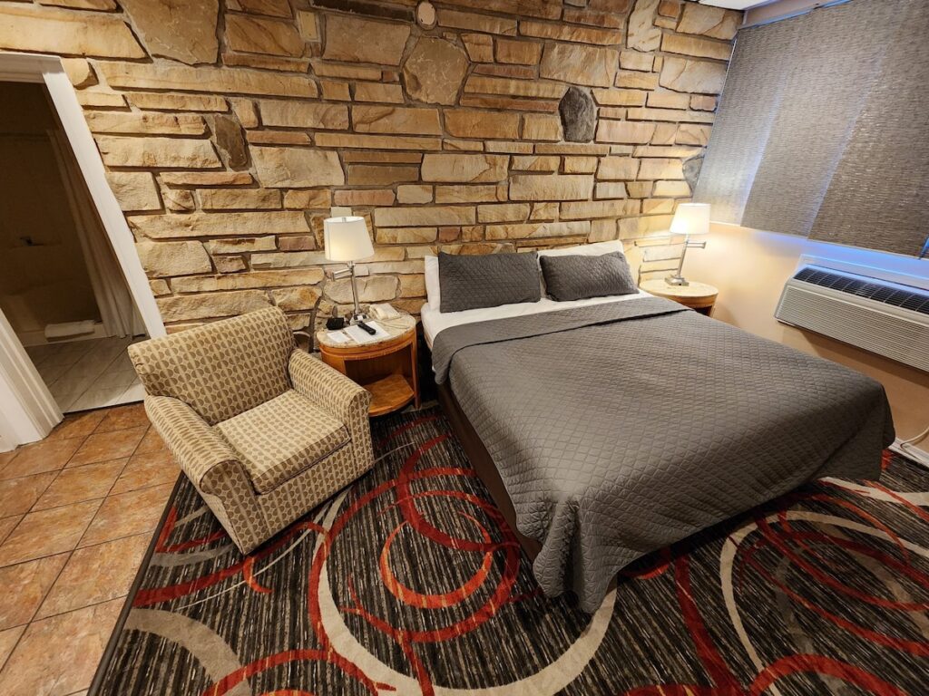 Jefferson Hills Motel - Image 2