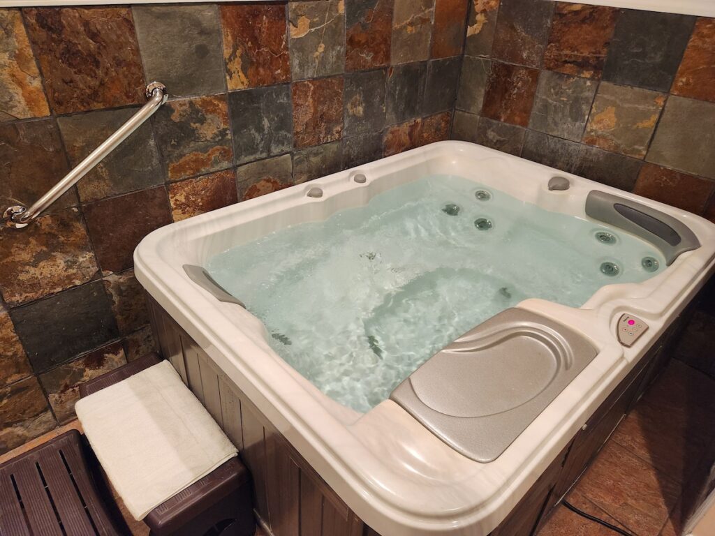 Jefferson Hills Motel - Image 1