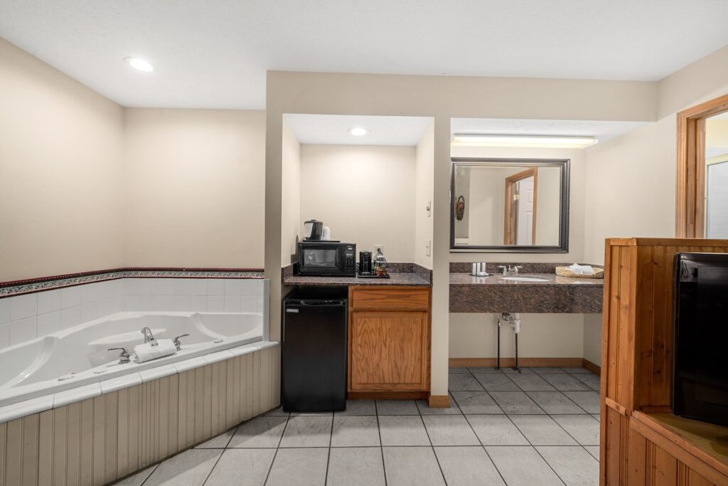 Jonathan Creek Inn and Villas - Image 2