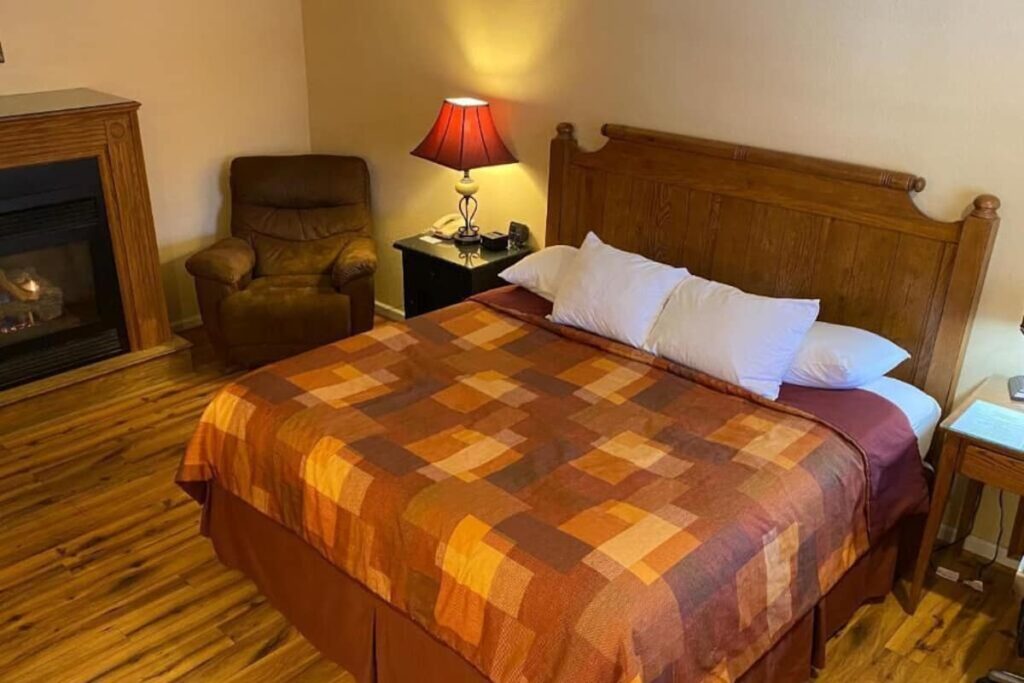 Jonathan Creek Inn and Villas - Image 3