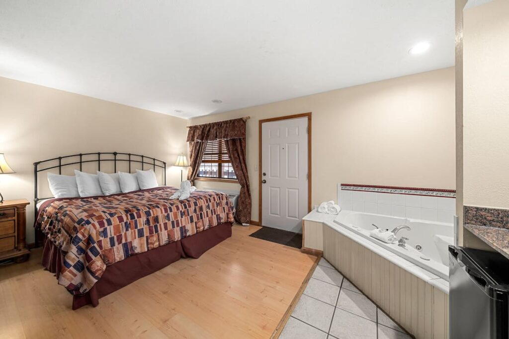 Jonathan Creek Inn and Villas - Image 4
