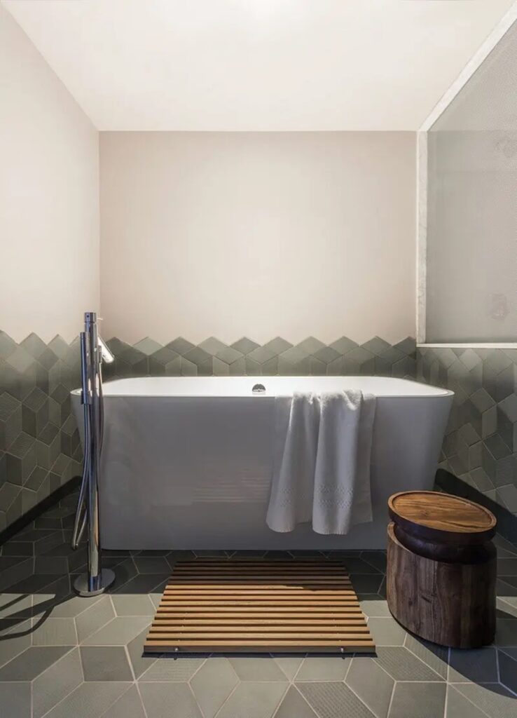 Kasa Lantern Lower East Side - Image 1