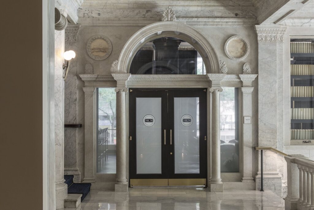 Kimpton Gray Hotel by IHG - Image 4