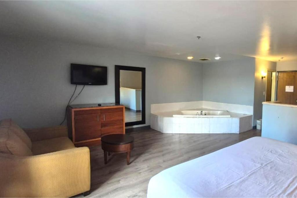 Kings Inn By OYO Calumet Park I-57 - Image 2