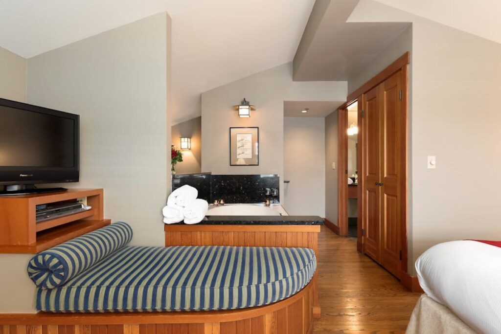 La Conner Channel Lodge - Image 3