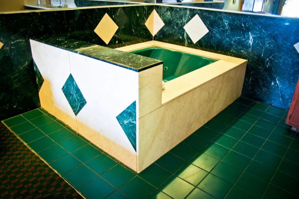 La Mirage Inn LAX Airport - Image 1