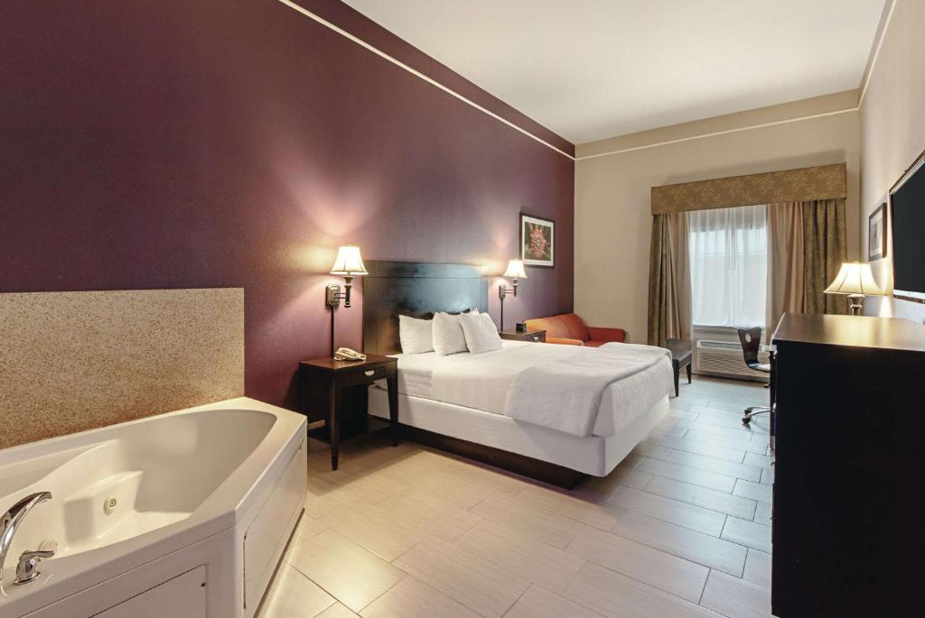 La Quinta Inn & Suites by Wyndham Alamo – McAllen East