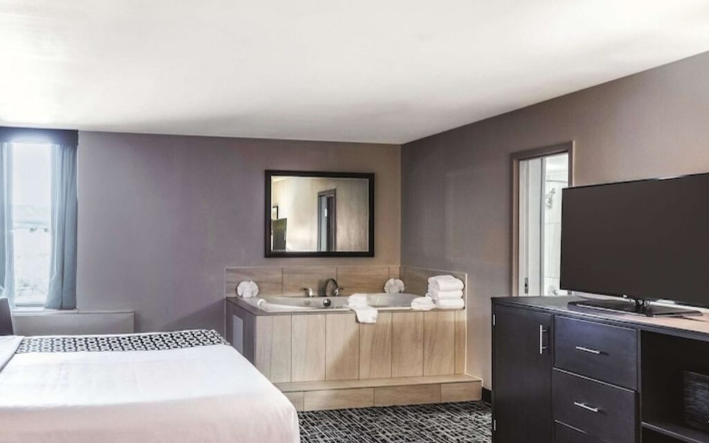 La Quinta Inn & Suites by Wyndham Colorado Springs North