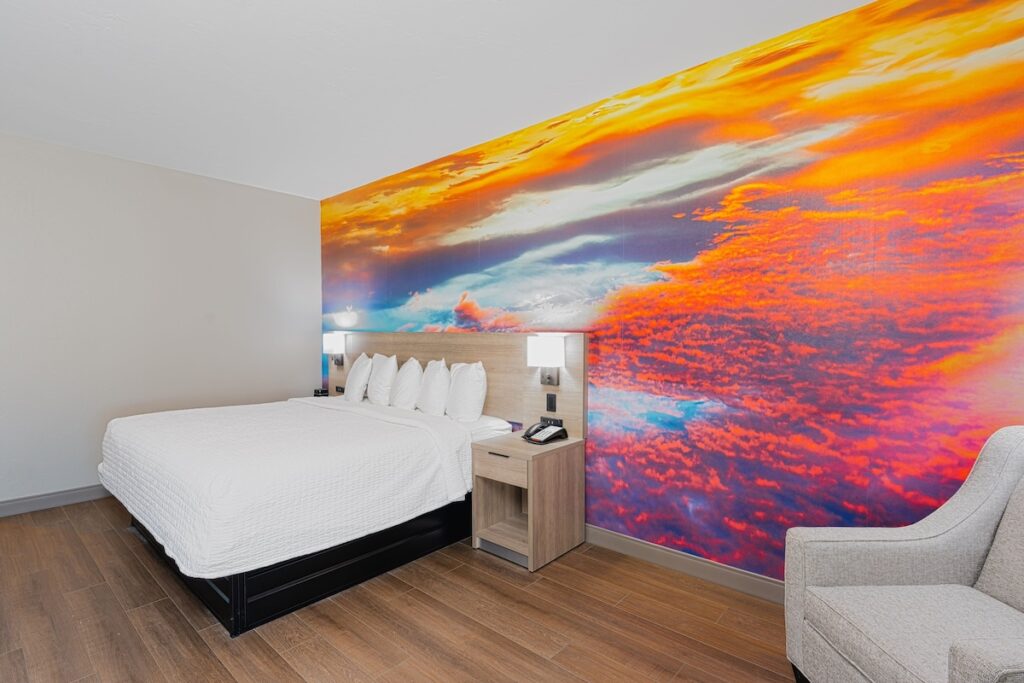 La Quinta Inn & Suites by Wyndham Oklahoma City – Moore - Image 3