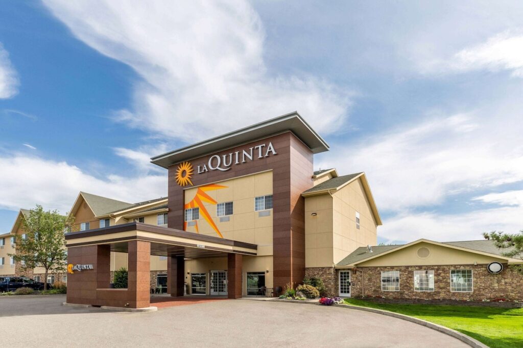 La Quinta Inn & Suites by Wyndham Spokane Valley - Image 4