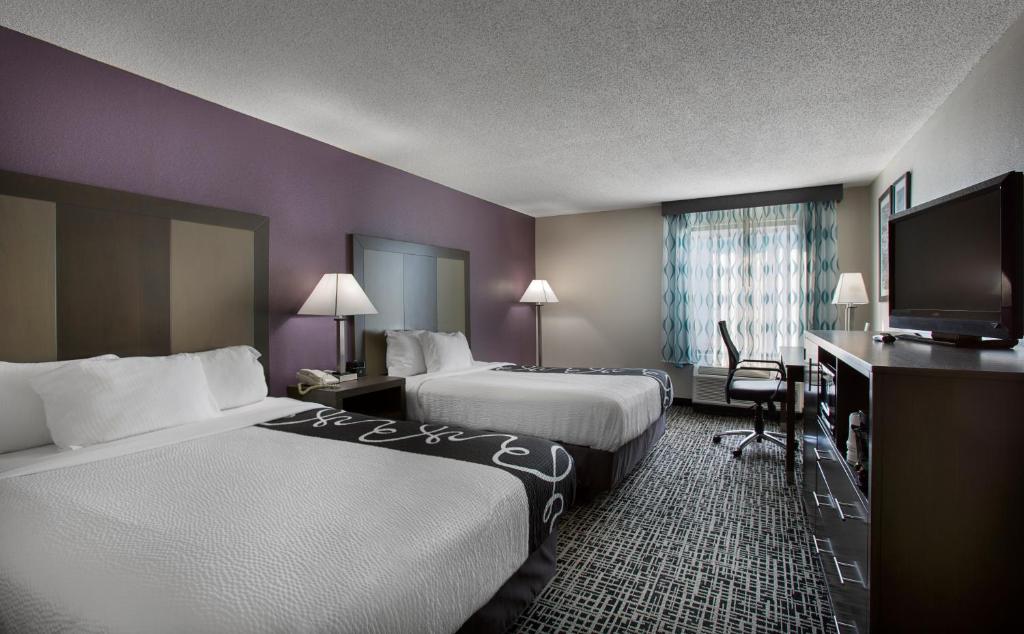 La Quinta Inn by Wyndham North Myrtle Beach - Image 4