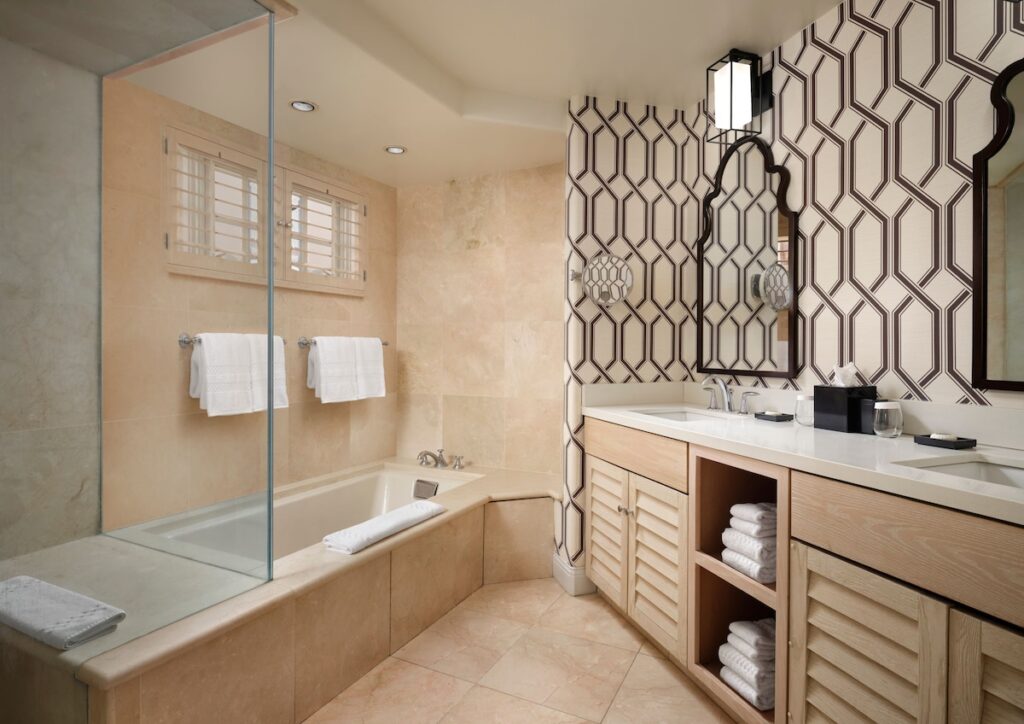 La Valencia Hotel - Image 1