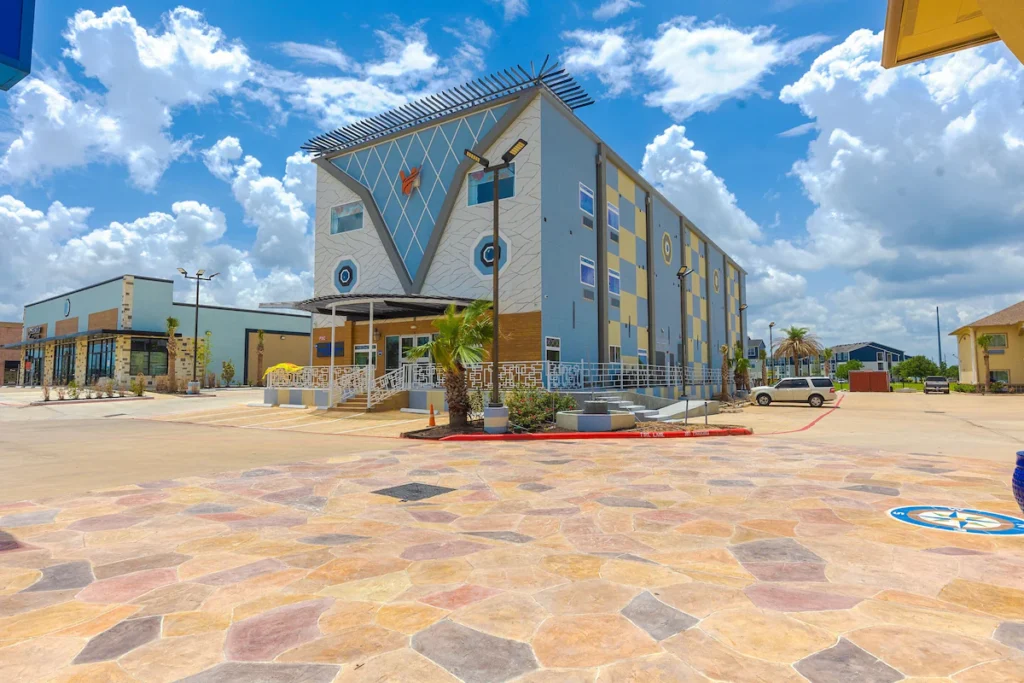 La Vyoma Villas, Westpark Hwy 6 - Image 2