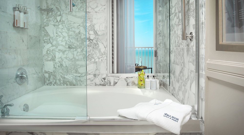 LaPlaya Beach & Golf Resort – A Noble House Resort