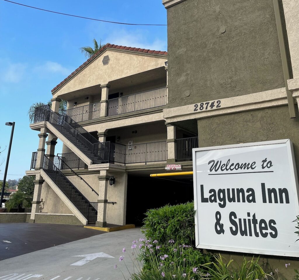 Laguna Inn & Suites - Image 4