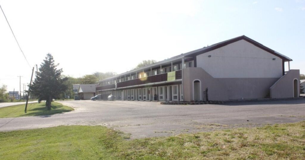 Lake Erie Lodge - Image 3