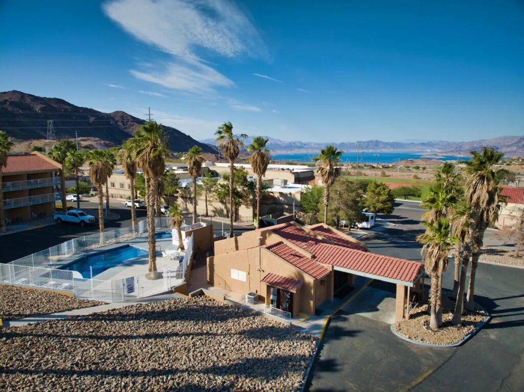 Lake Mead Inn - Image 2