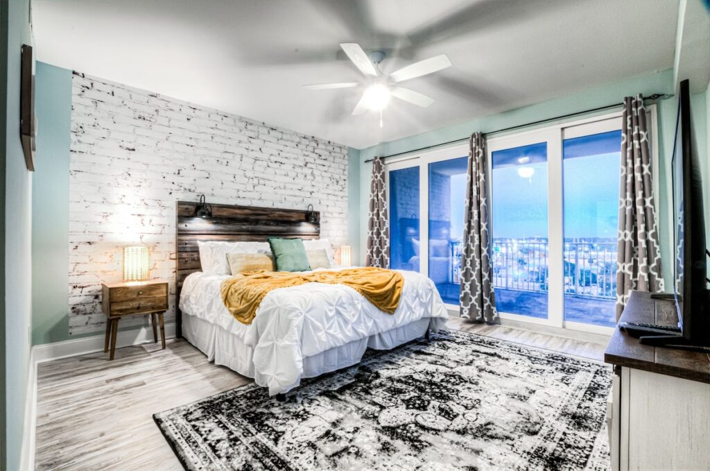 Laketown Wharf Resort by Aneliya’s Rentals - Image 3