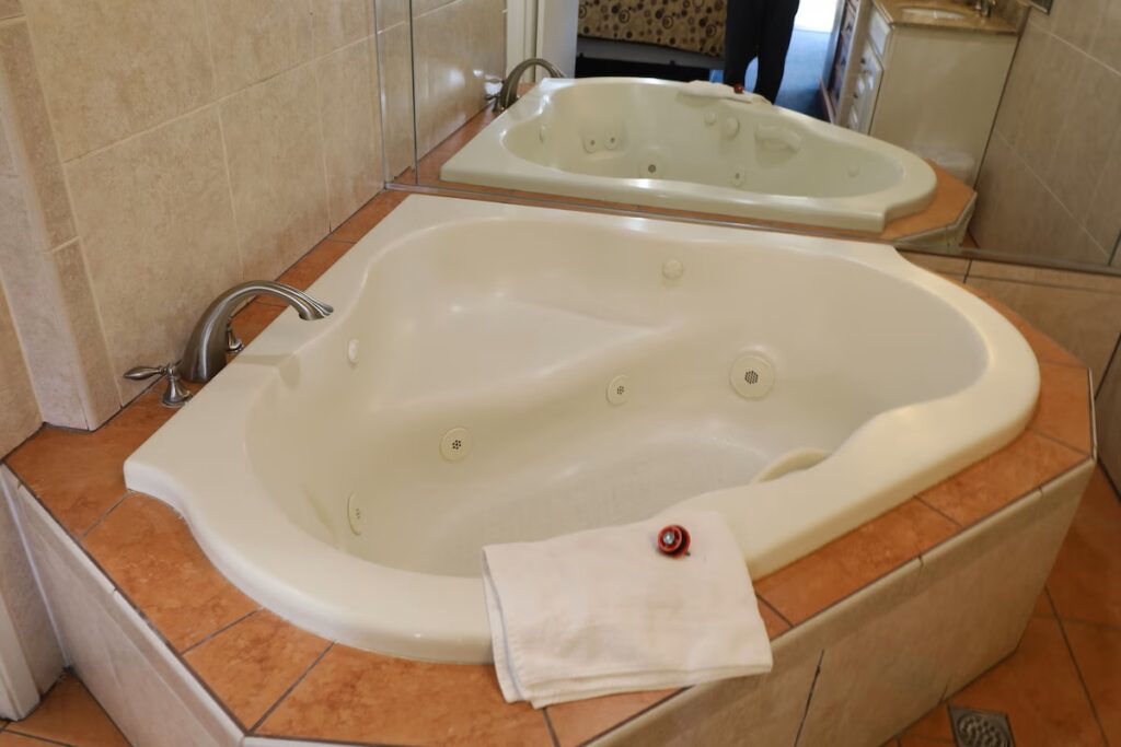 Lambert Inn - Image 1
