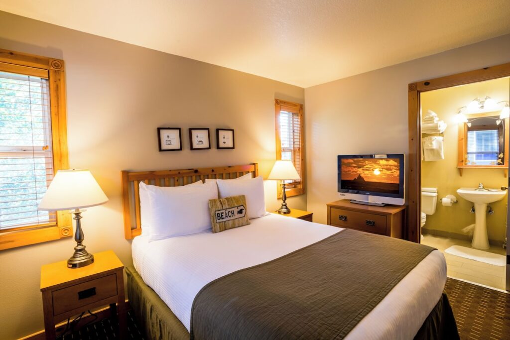 Lighthouse Inn - Image 3