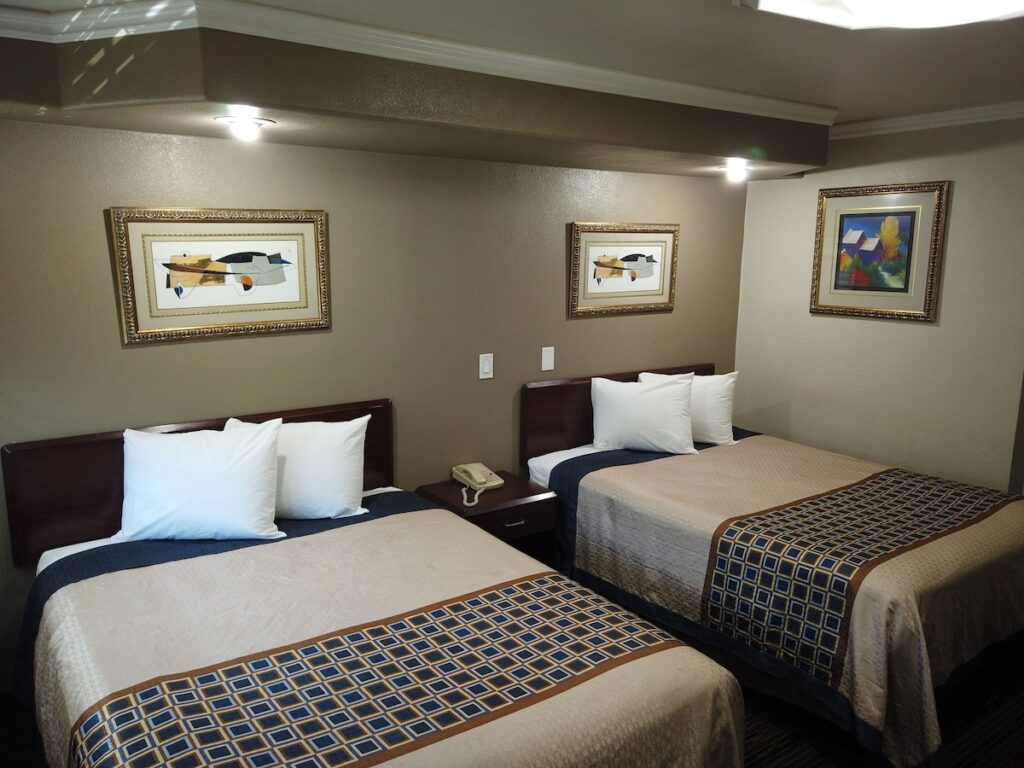 Little Boy Blue Motel - Image 4