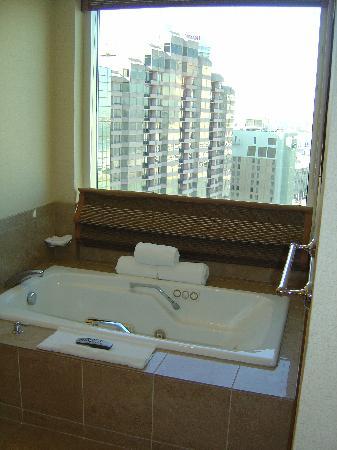 Loews New Orleans Hotel - Image 1