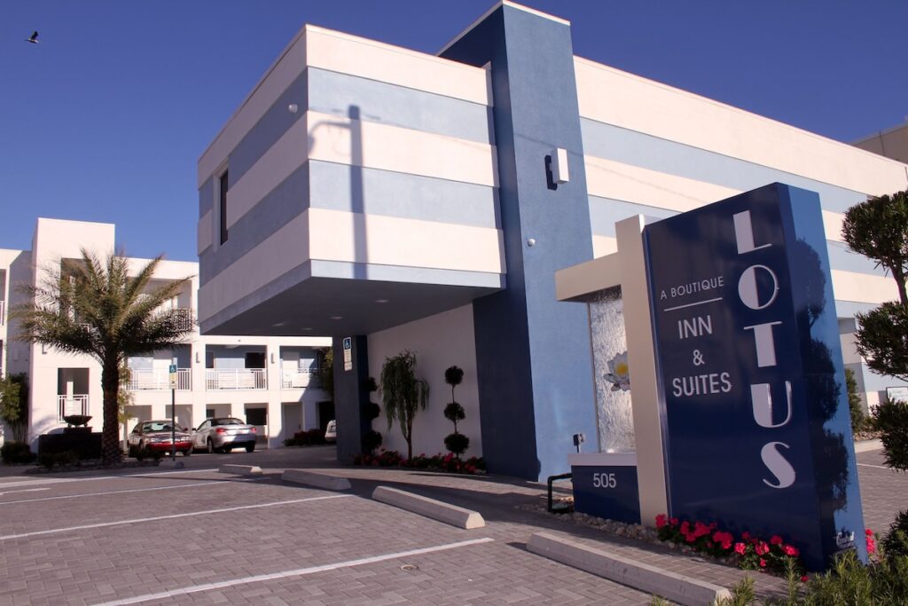 Lotus Boutique Inn & Suites - Image 2