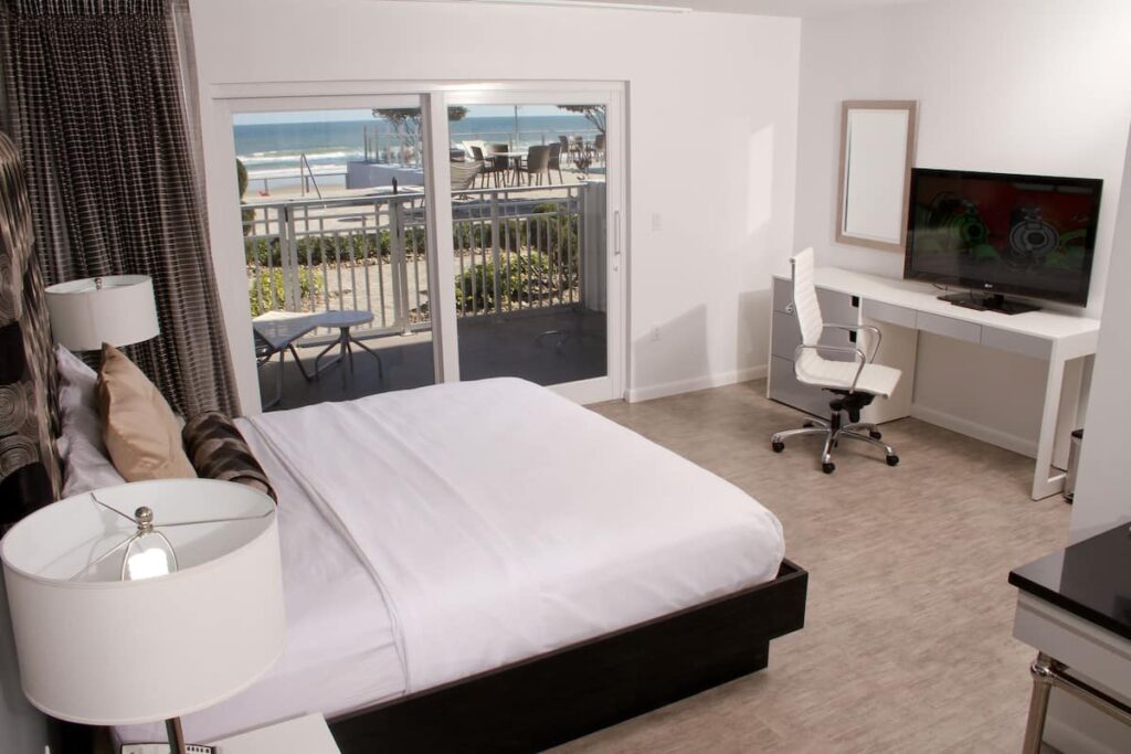 Lotus Boutique Inn & Suites - Image 4