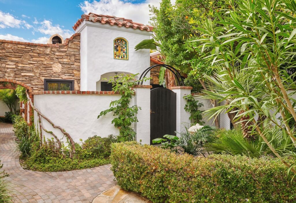 Lucille Palm Springs - Image 4