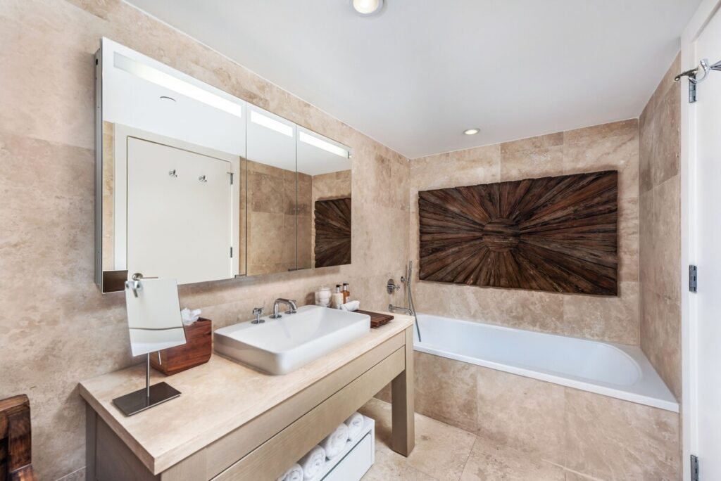 Luxury Vacation Rentals at 1 Hotel & Homes by LRMB