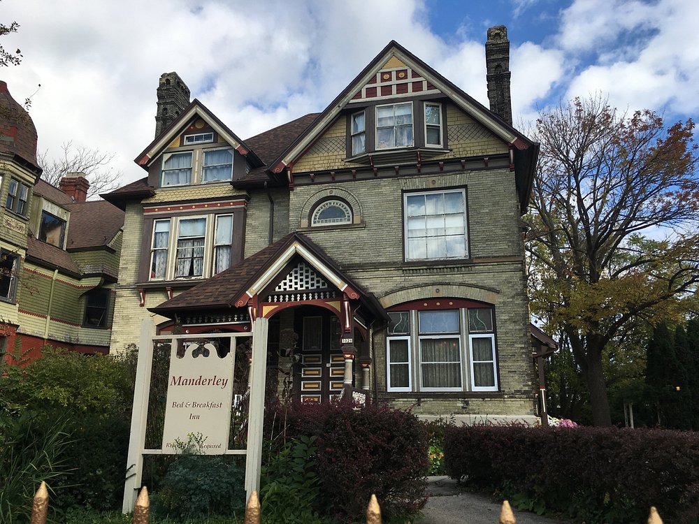 Manderley Bed and Breakfast - Image 2