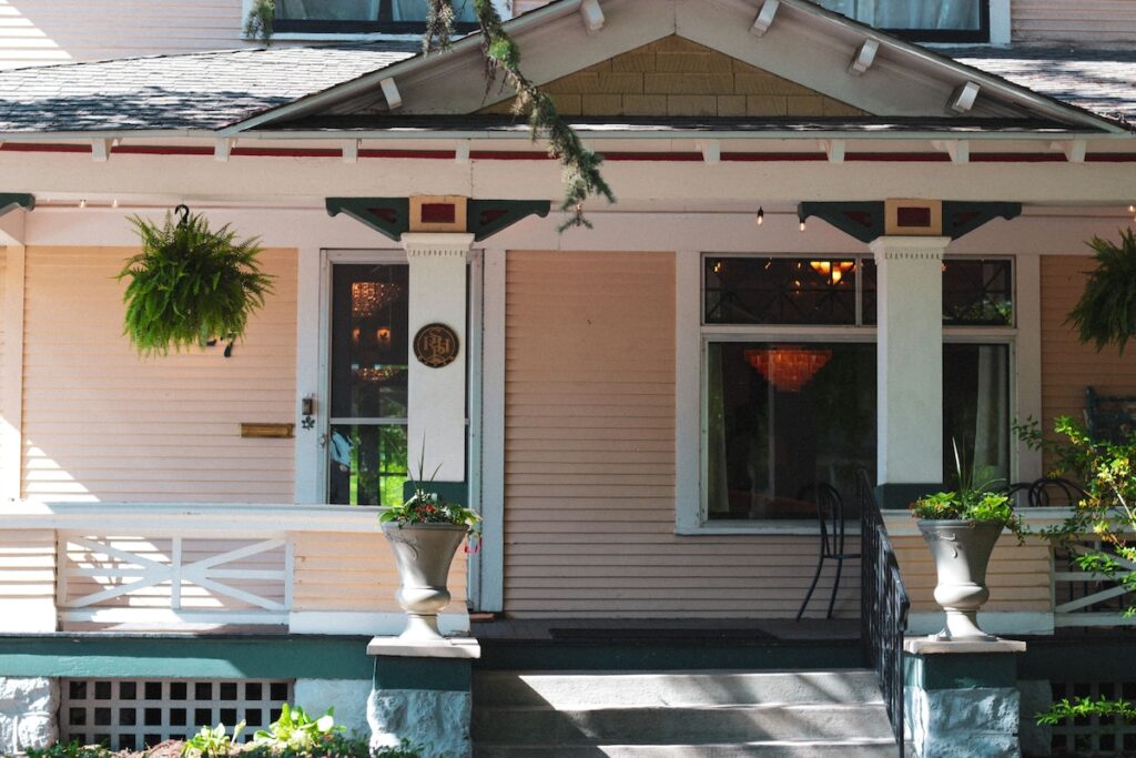 Marianna Stoltz House - Image 4