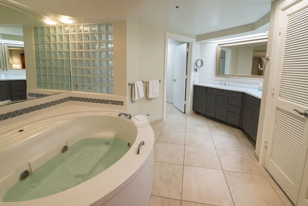 Marriott’s Imperial Palms Villas - Image 1