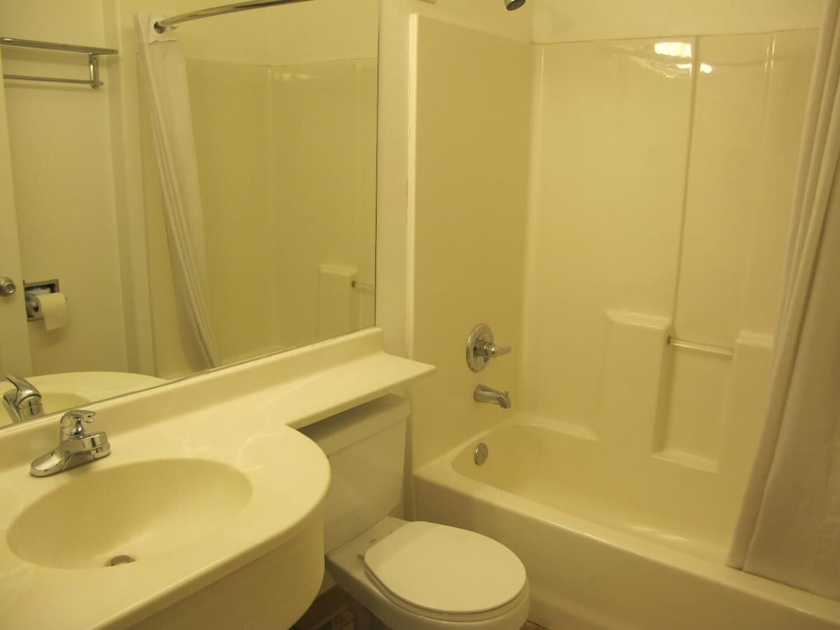 Microtel Inn Suites by Wyndham Eagle RiverAnchorage Area