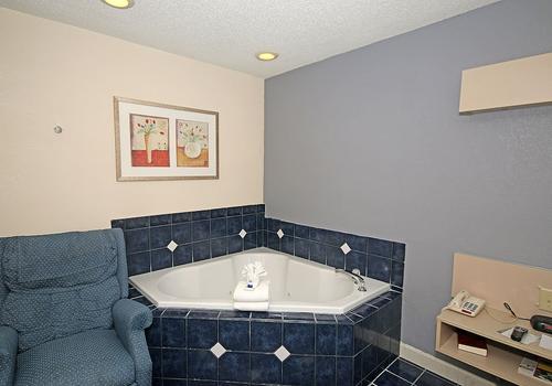 Microtel Inn & Suites by Wyndham Georgetown Lake