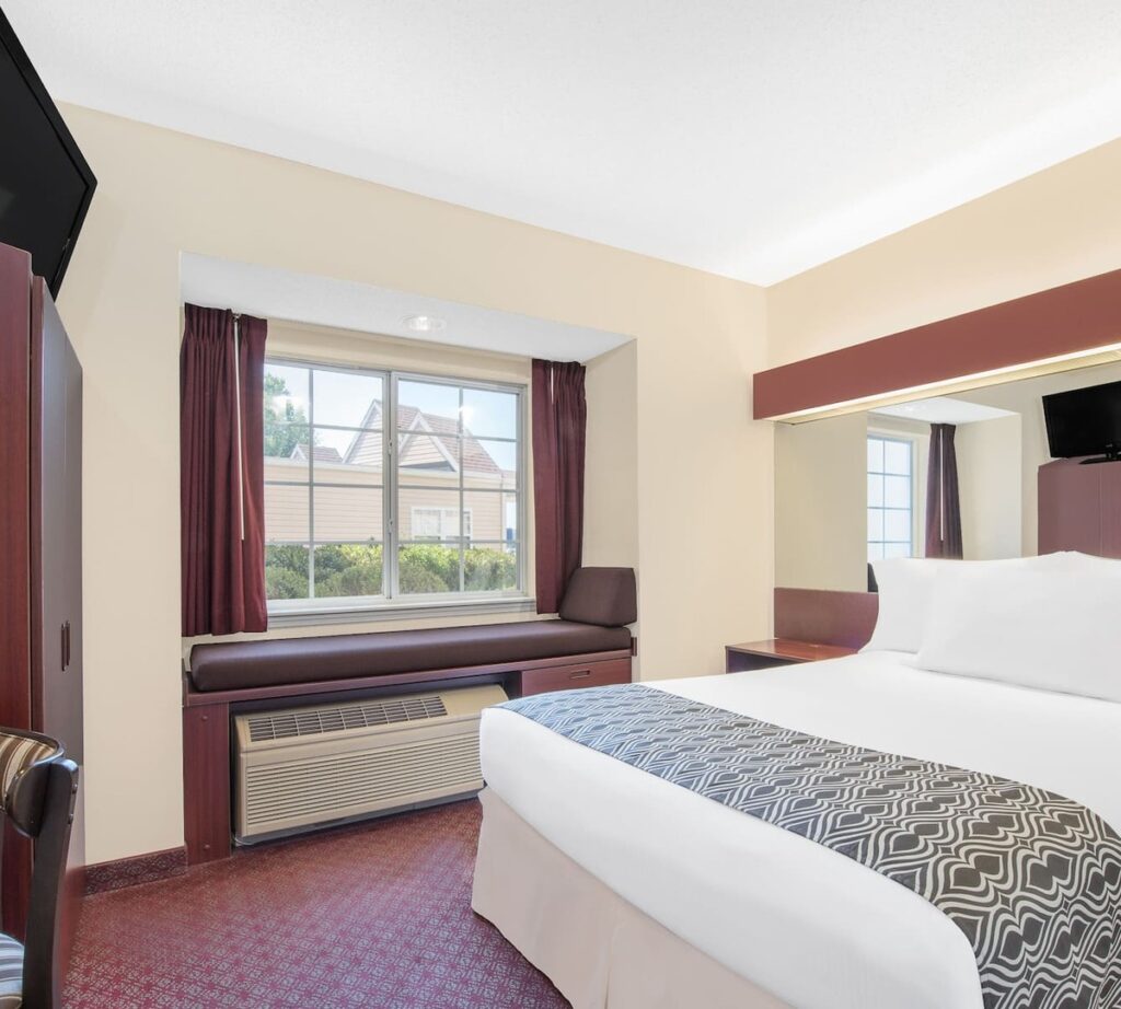 Microtel Inn & Suites by Wyndham Hamburg - Image 3