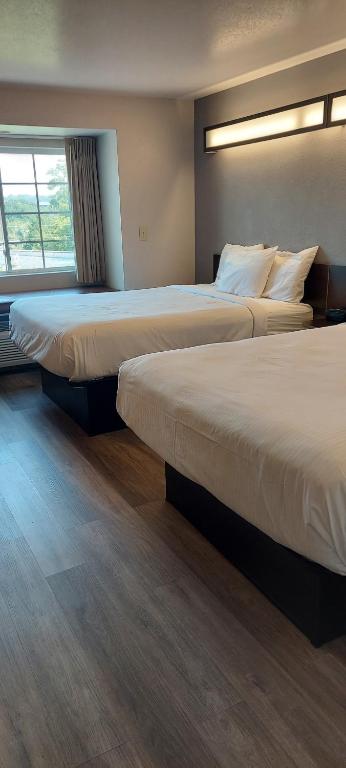 Microtel Inn & Suites by Wyndham Hoover/Birmingham - Image 4