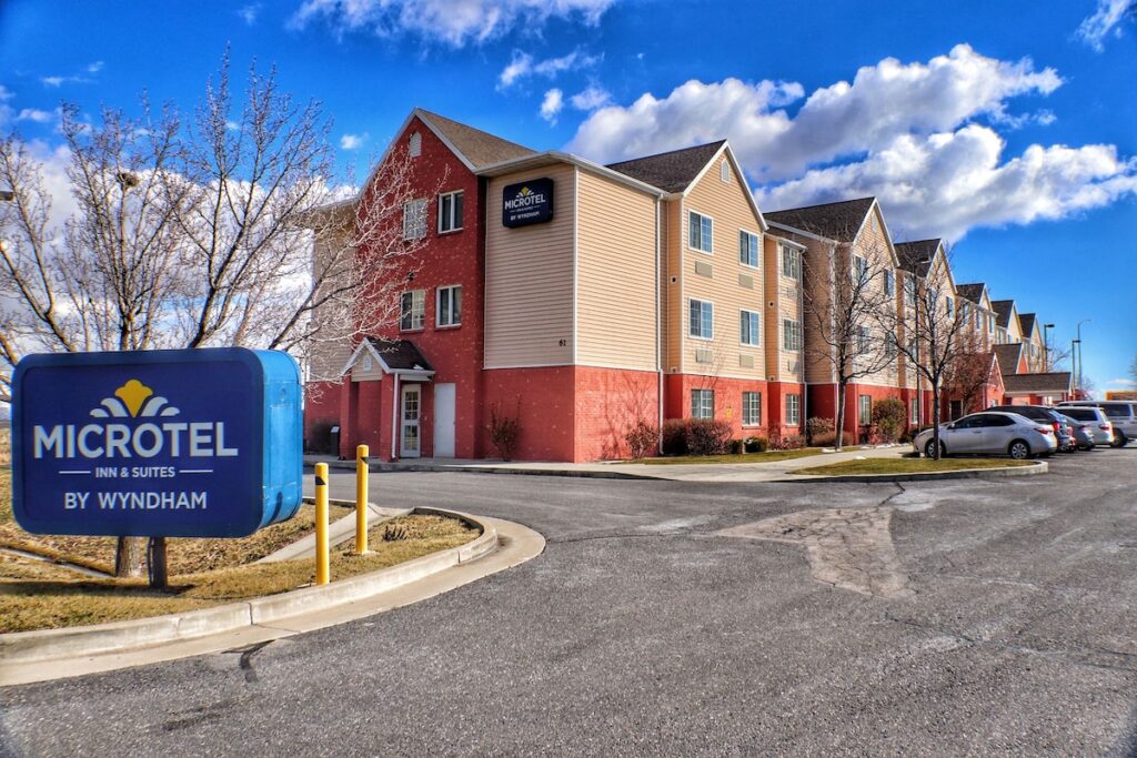 Microtel Inn & Suites by Wyndham Salt Lake City Airport - Image 5