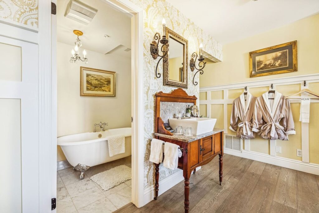 Mirabelle Inn and Restaurant - Image 1