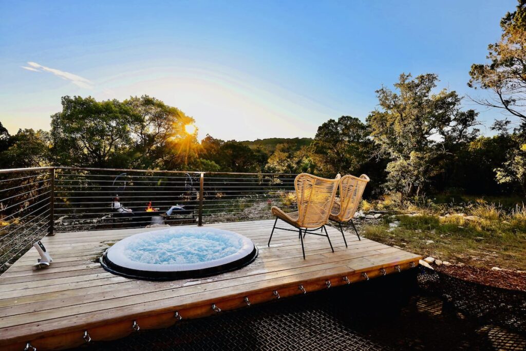 Missing Hotel - Image 2