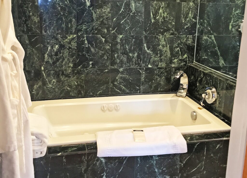 Morris House Hotel - Image 1