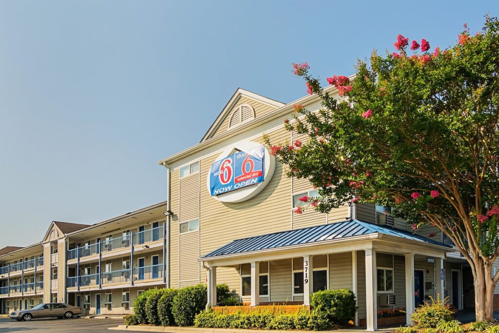 Motel 6 – Fayetteville, NC – Fort Liberty Area - Image 4